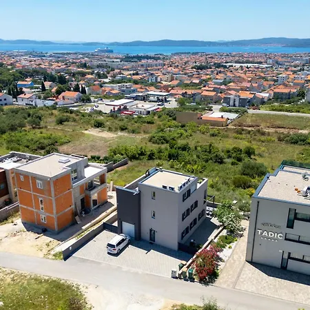 Beverly Hills, Heated Pool, Jacuzzi, 12 People דירה *