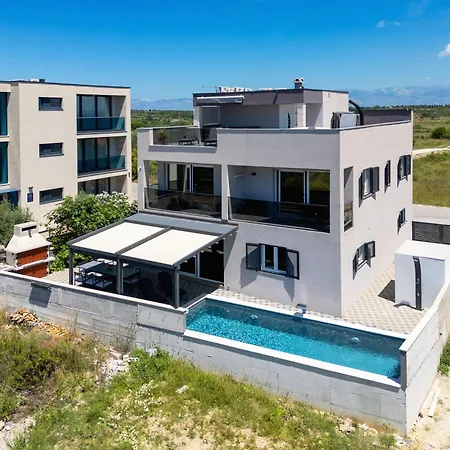 Beverly Hills, Heated Pool, Jacuzzi, 12 People דירה