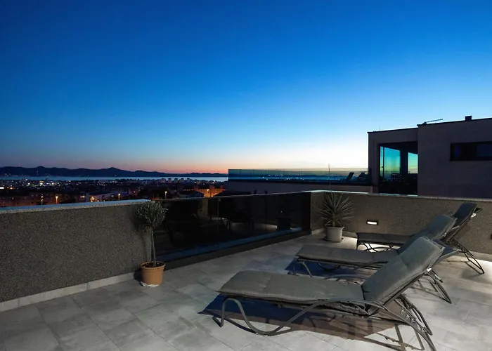 Beverly Hills, Heated Pool, Jacuzzi, 12 People * זאדאר