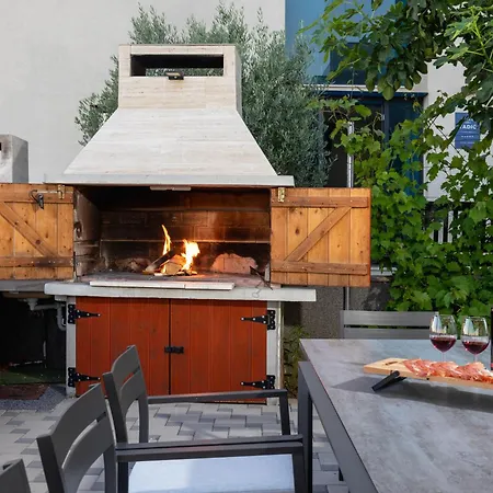 Appartamento Beverly Hills, Heated Pool, Jacuzzi, 12 People *