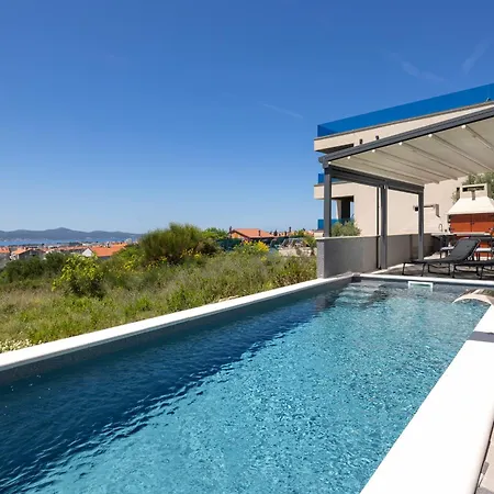 Beverly Hills, Heated Pool, Jacuzzi, 12 People Appartamento