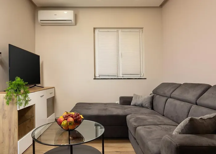 Beverly Hills, Heated Pool, Jacuzzi, 12 People Apartman *